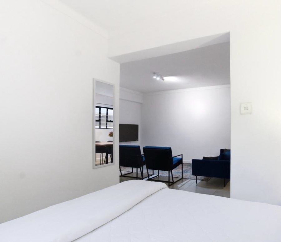 1 Bedroom Property for Sale in Sea Point Western Cape